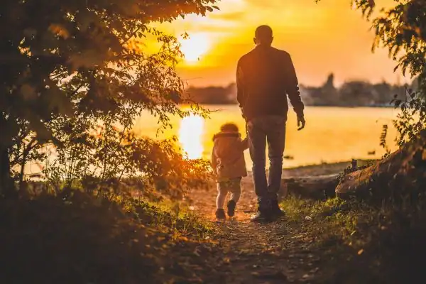 image of dad and child - parental alienation Walsall